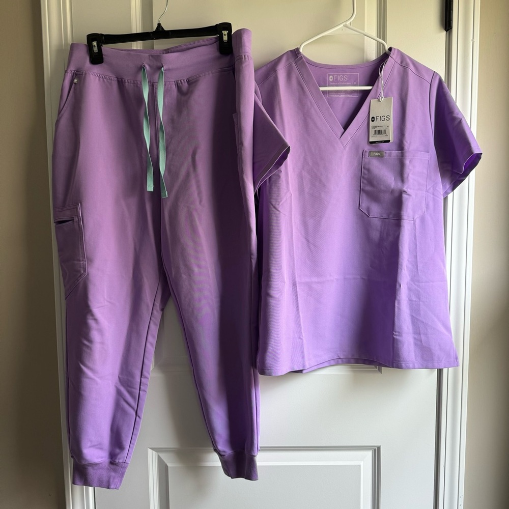 Figs Bundle - Catarina Top M, High Waisted Zamora Jogger L/P